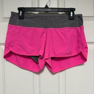 Lululemon speed up low rise shorts 2.5